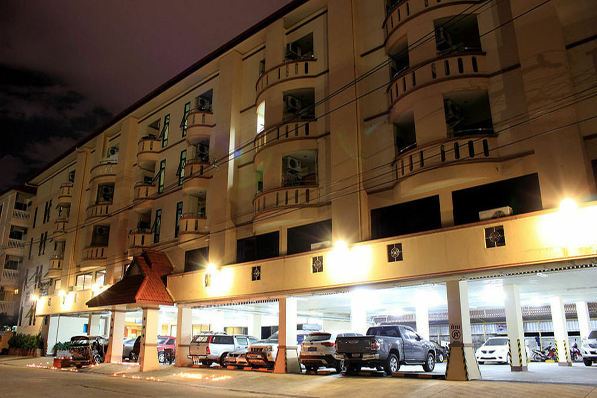 Bp Grand Hotel Chiang Mai Esterno foto